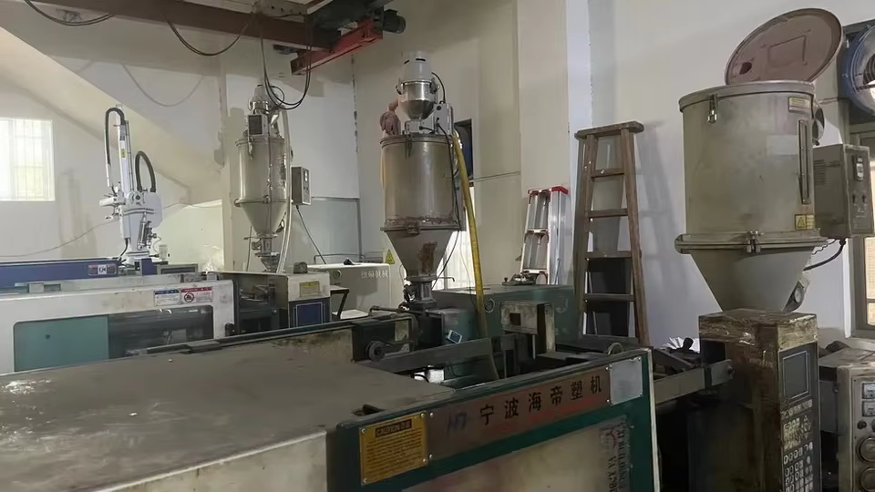 Injection Molding Machine
